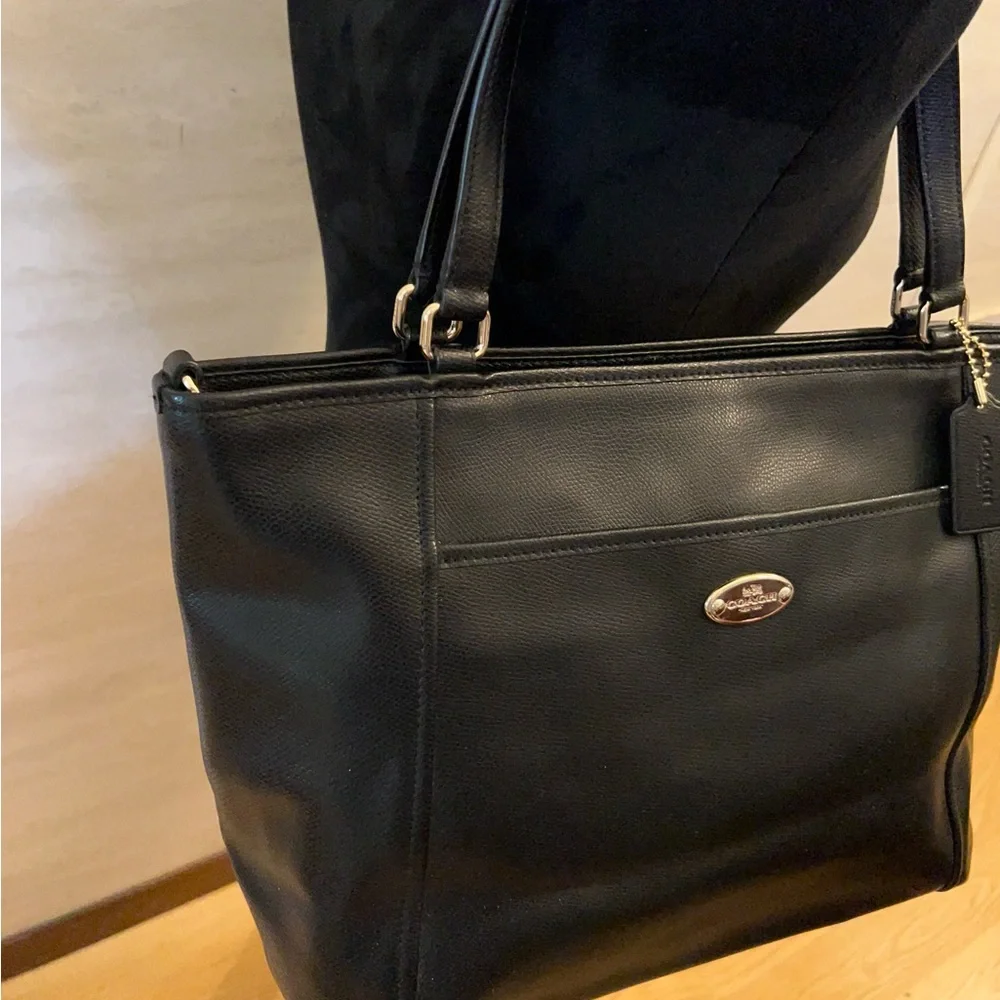 Coach Saffiano XL Pocket Tote Black Bag - Picture 8 of 16